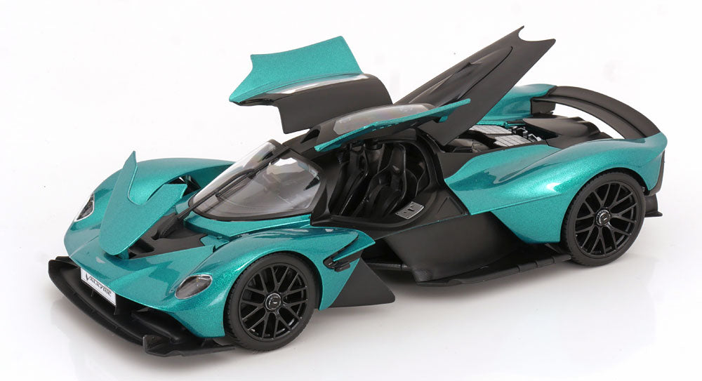 Maisto 1:18 Aston Martin Valkyrie 2022 greenmetallic flatblack