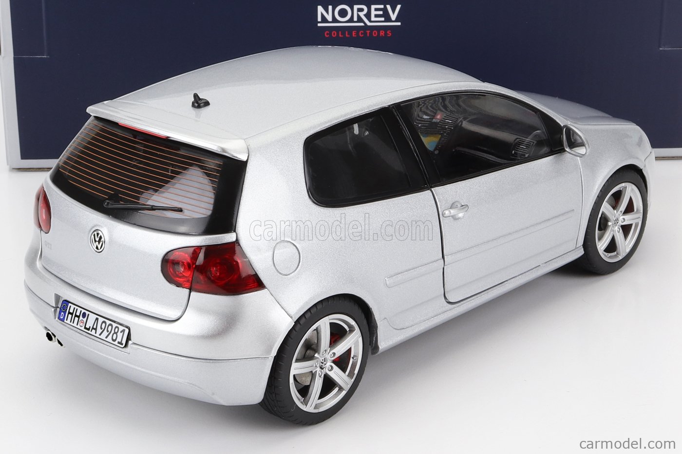 NOREV 1:18 - VOLKSWAGEN - GOLF V GTI PIRELLI 2007