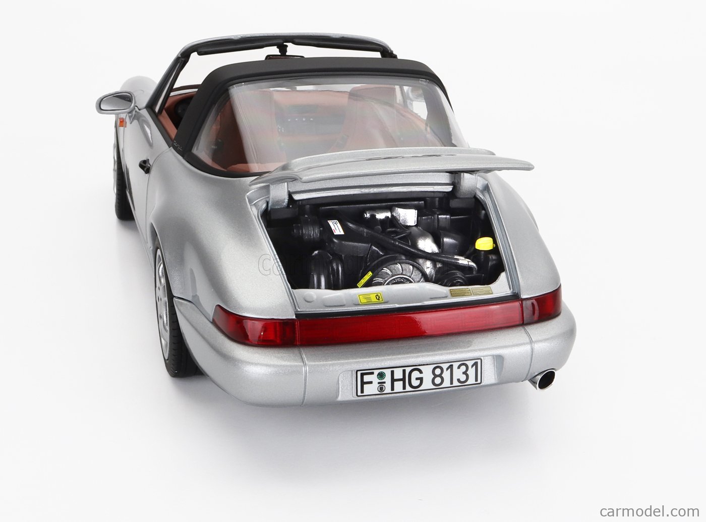 Norev 1:18 Porsche 911 (964) Carrera 4 Targa 1990 silver
