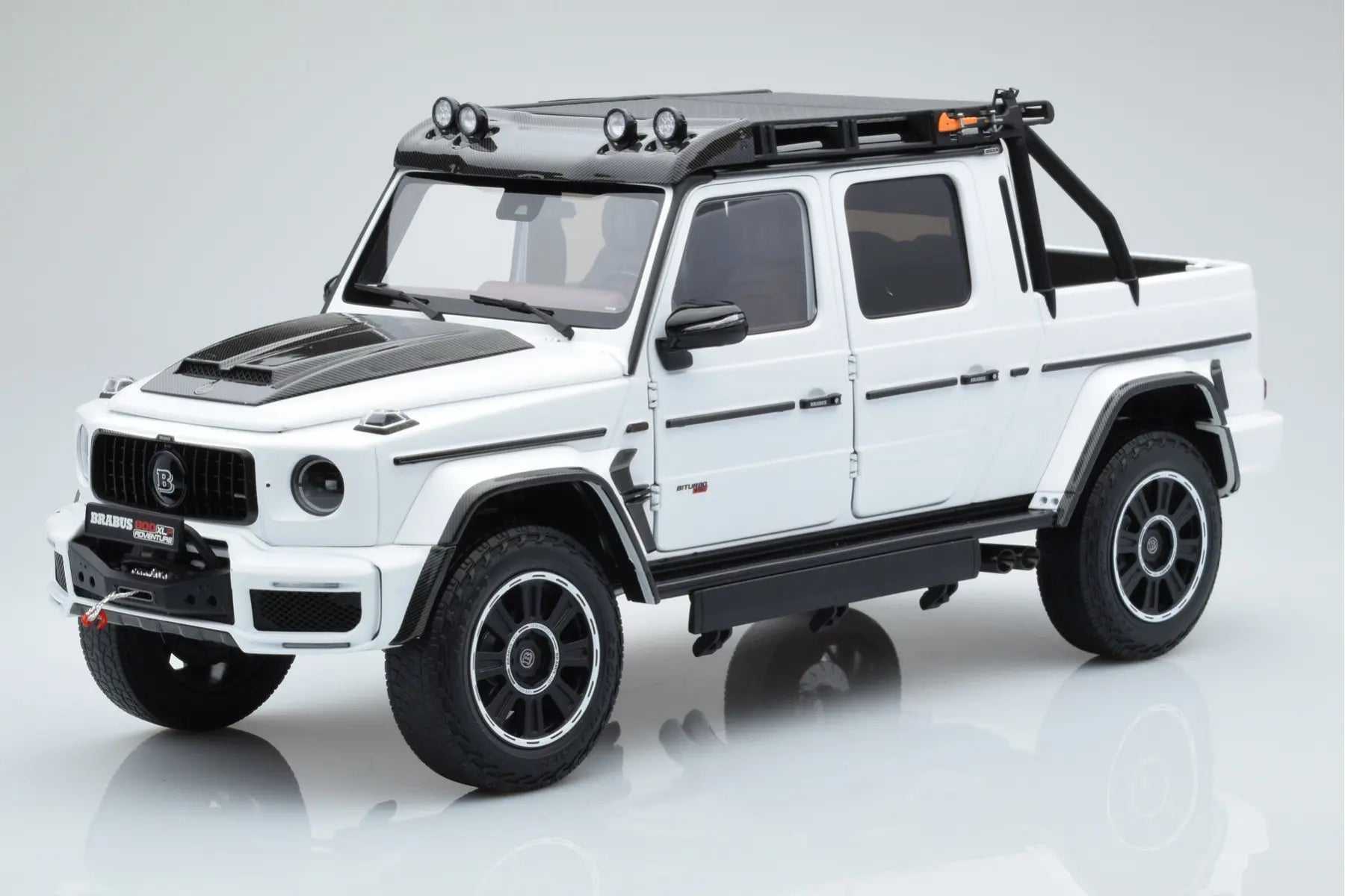 Almost Real 1:18 Mercedes Brabus G800 Adventure XLP Polar White