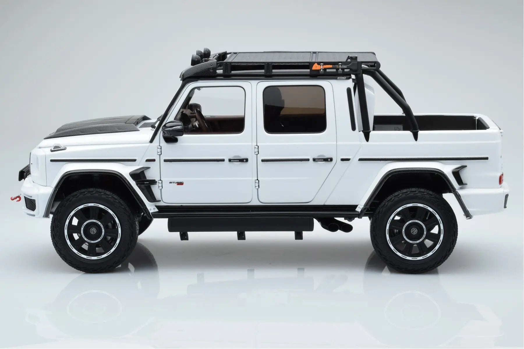 Almost Real 1:18 Mercedes Brabus G800 Adventure XLP Polar White