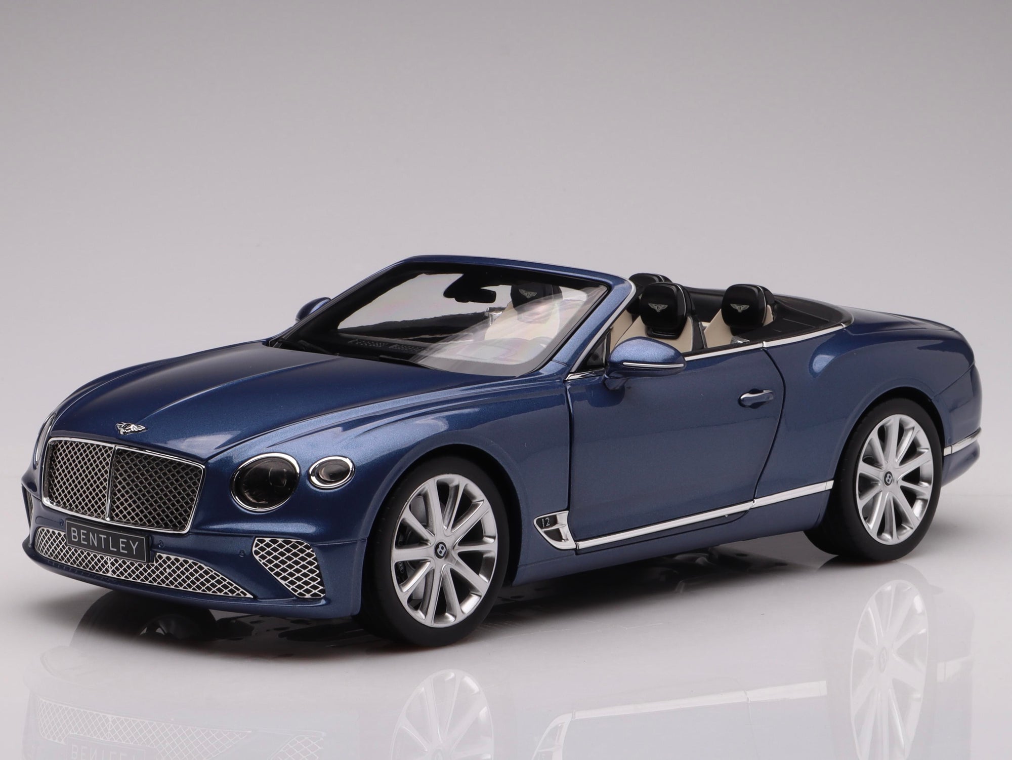 Norev 1:18 Bentley Continental GT Convertible 2019 Blue Crystal