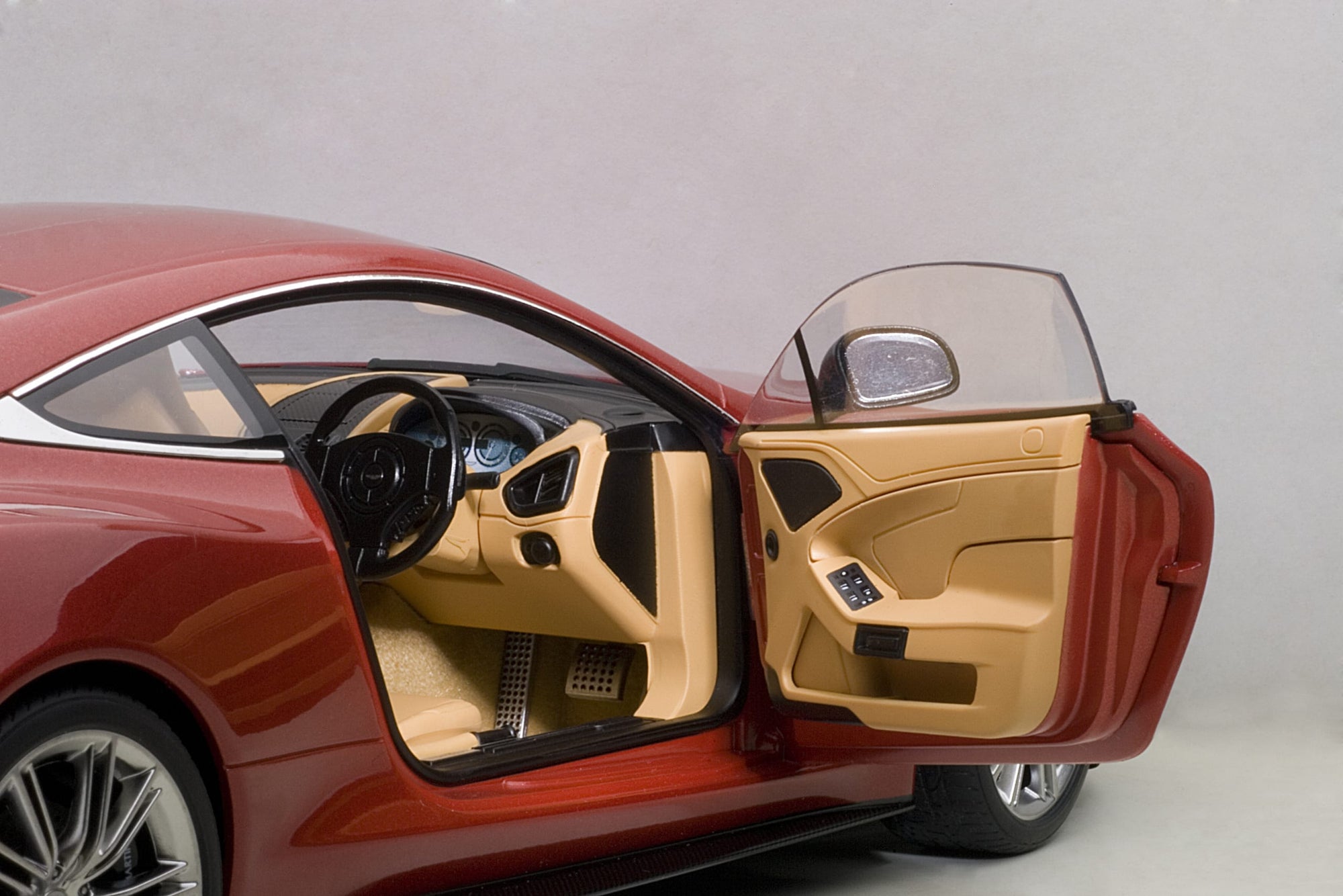 Autoart 1:18 Aston Martin Vanquish 2015