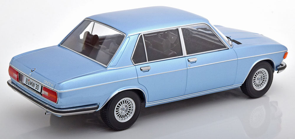 KK-Scale 1:18 BMW 3.0 S E3 2 Series 1971 lightblue-metallic