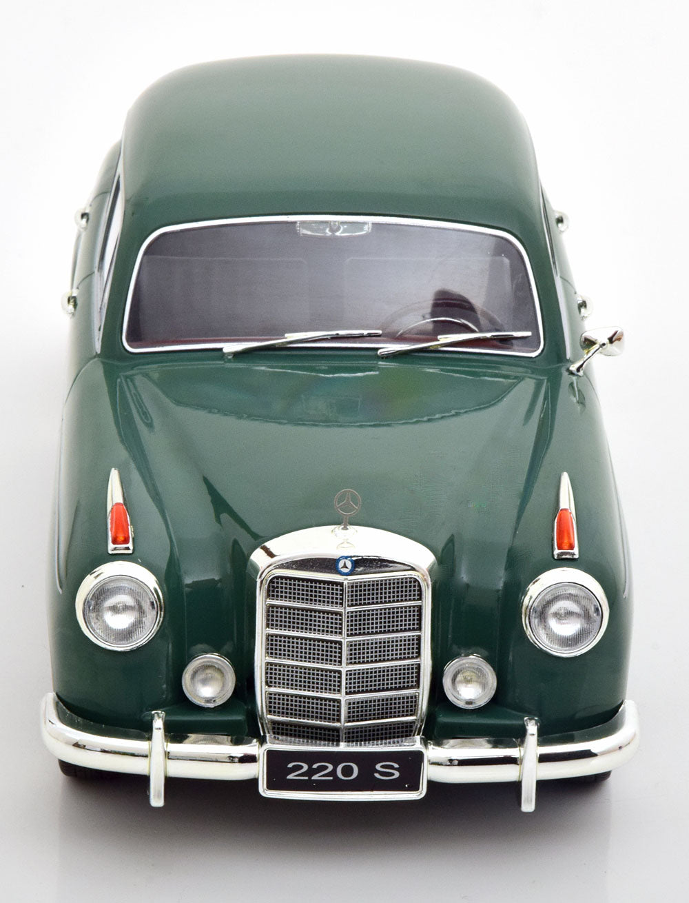 KK-Scale 1:18 Mercedes 220S W180II Saloon 1956 green