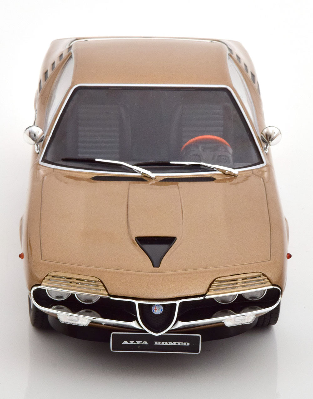 KK-Scale 1:18 Alfa Romeo Montreal 1970 goldmetallic