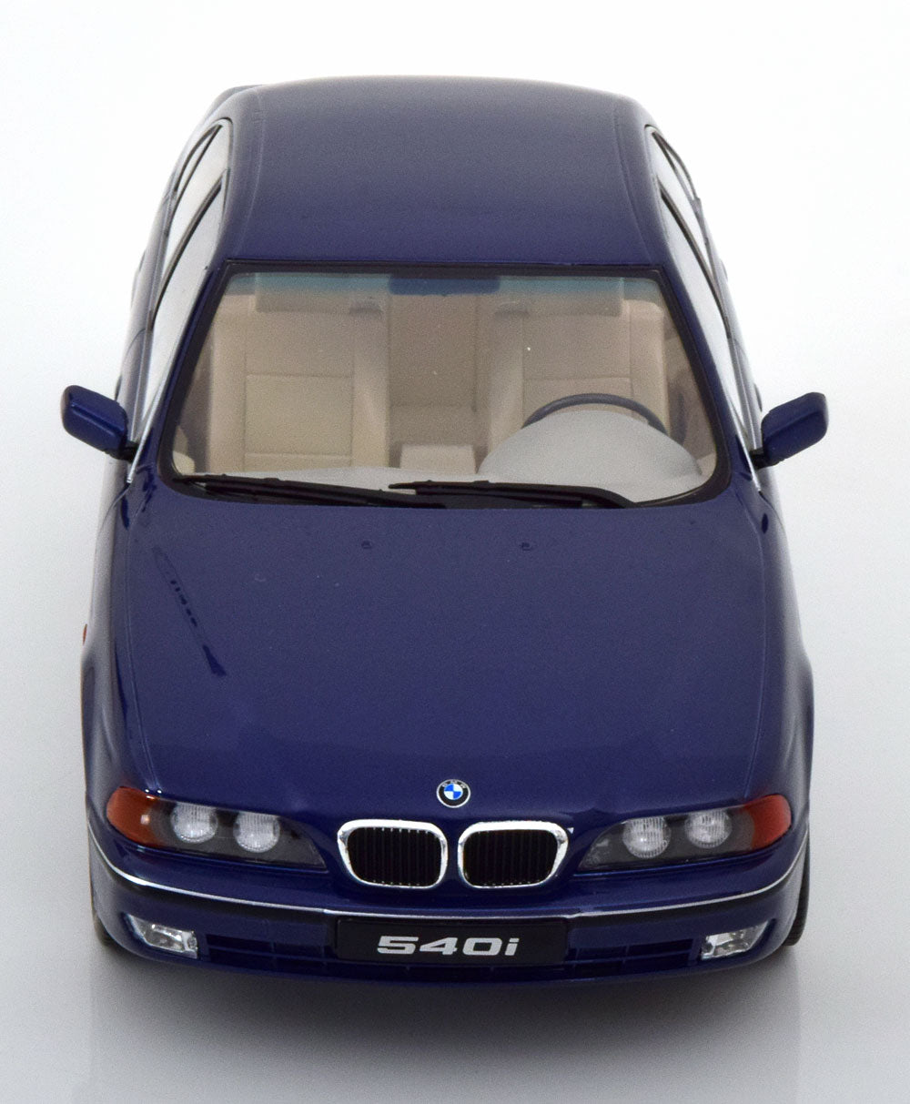 KK-Scale 1:18 BMW 540i E39 Saloon 1995 bluemetallic