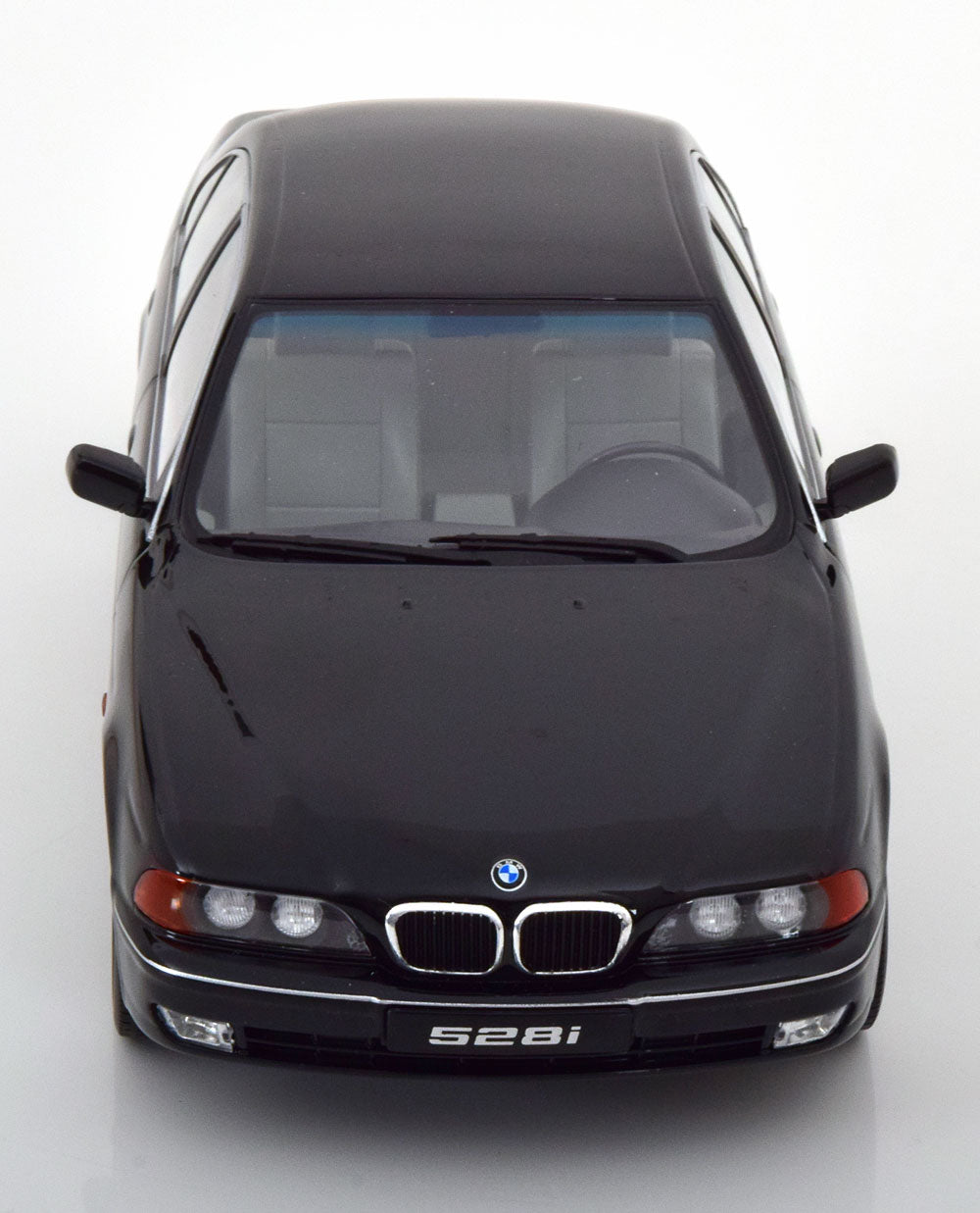 KK-Scale 1:18 BMW 528i E39 Saloon 1995 black-metallic
