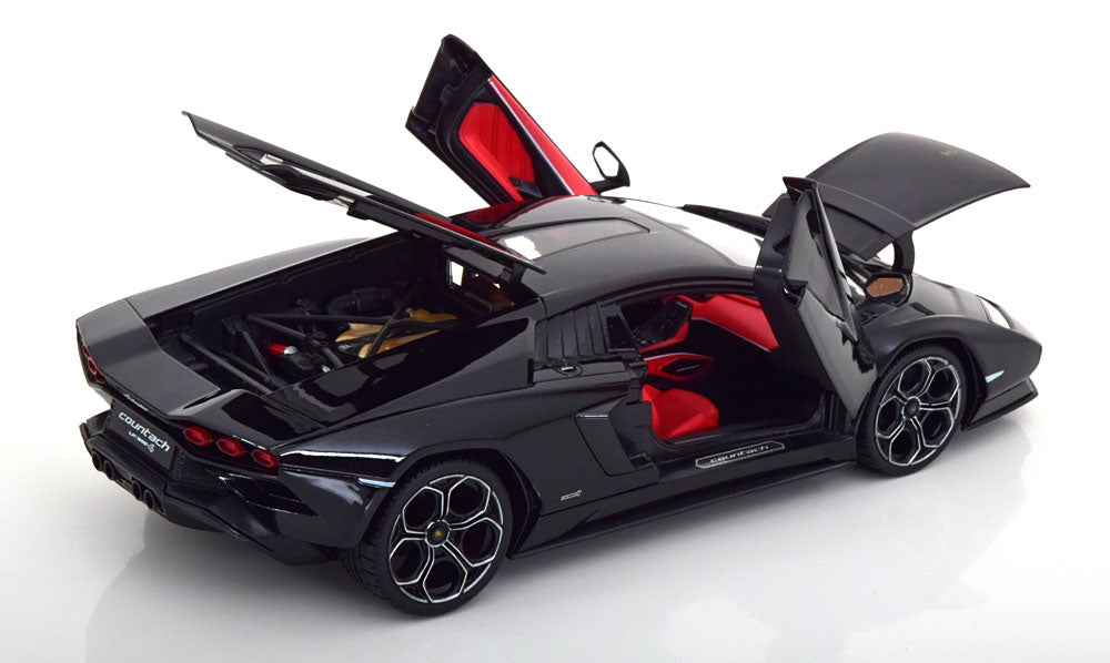 Maisto 1:18 Lamborghini Countach LPI 800-4 2022 blackmetallic