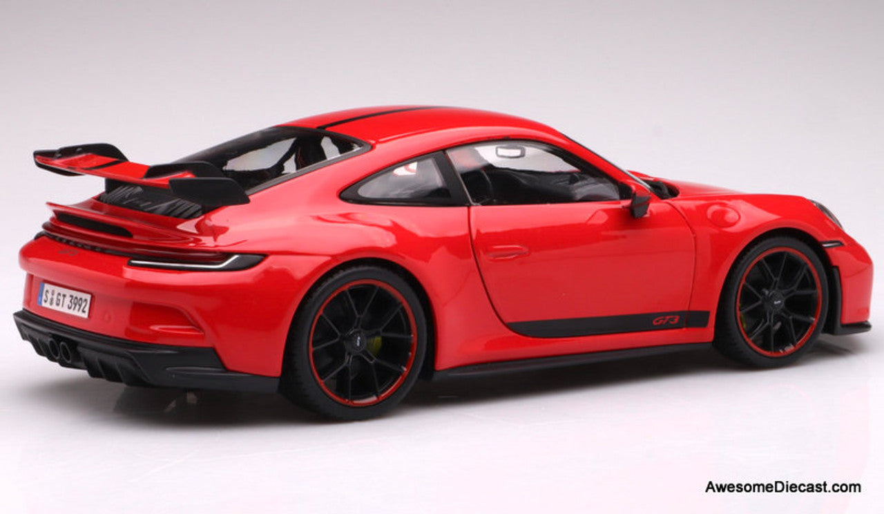 MAISTO 1:18 - PORSCHE - 911 992 GT3 COUPE 2022 Red