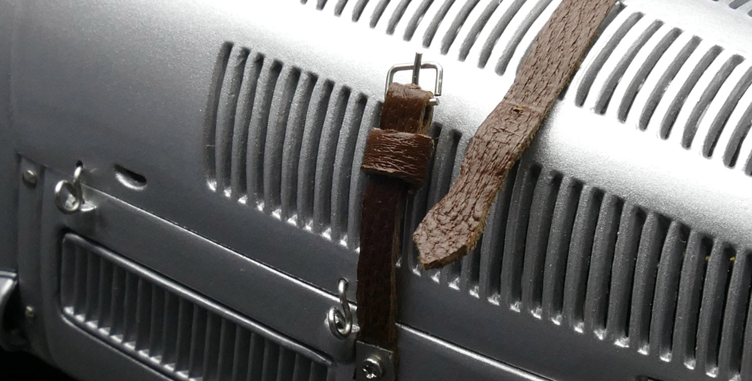 CMC 1:18 Mercedes-Benz W 125, Donington GP 1937, #3 von Brauchitsch Limited Edition 1000 pcs