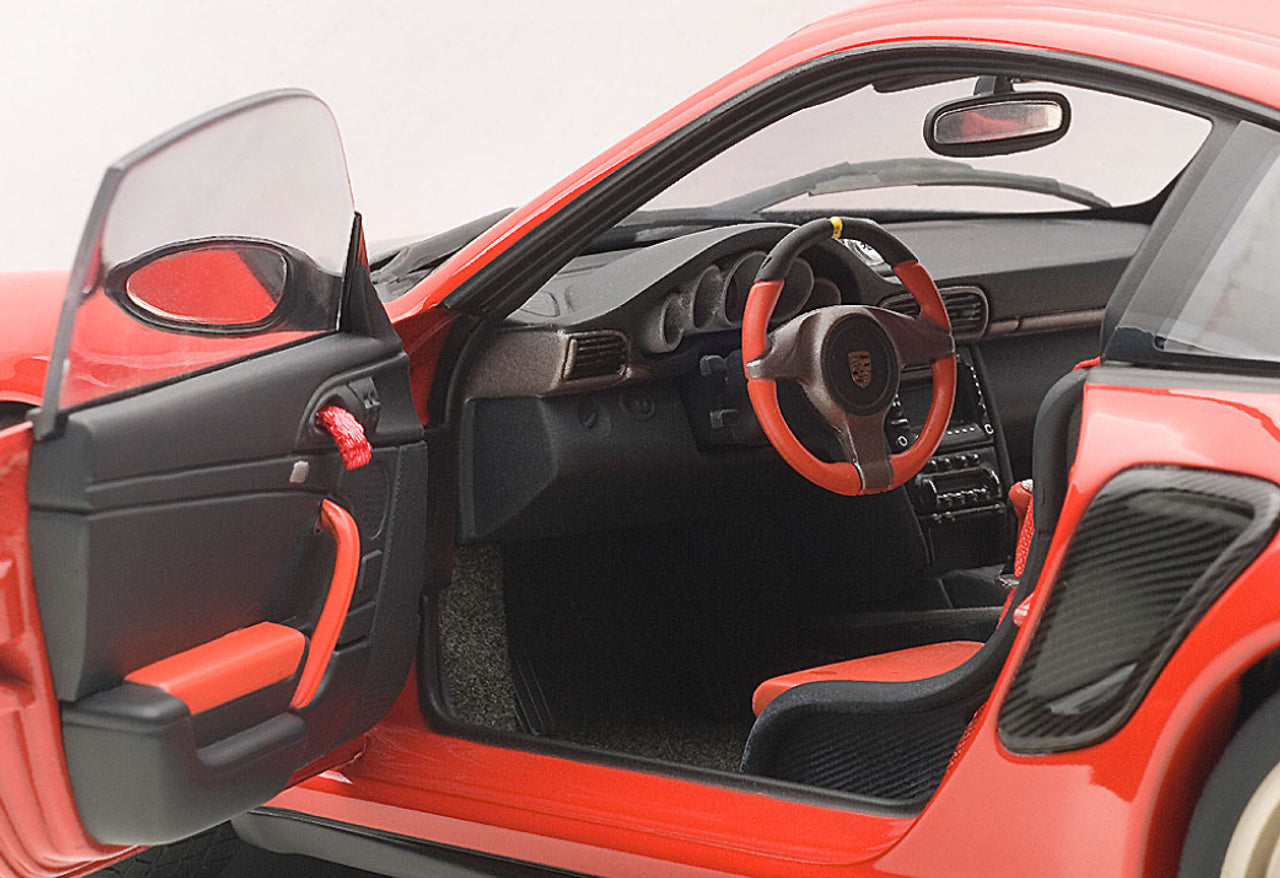 AUTOart 1:18 PORSCHE 911(997) GT2 RS (RED)