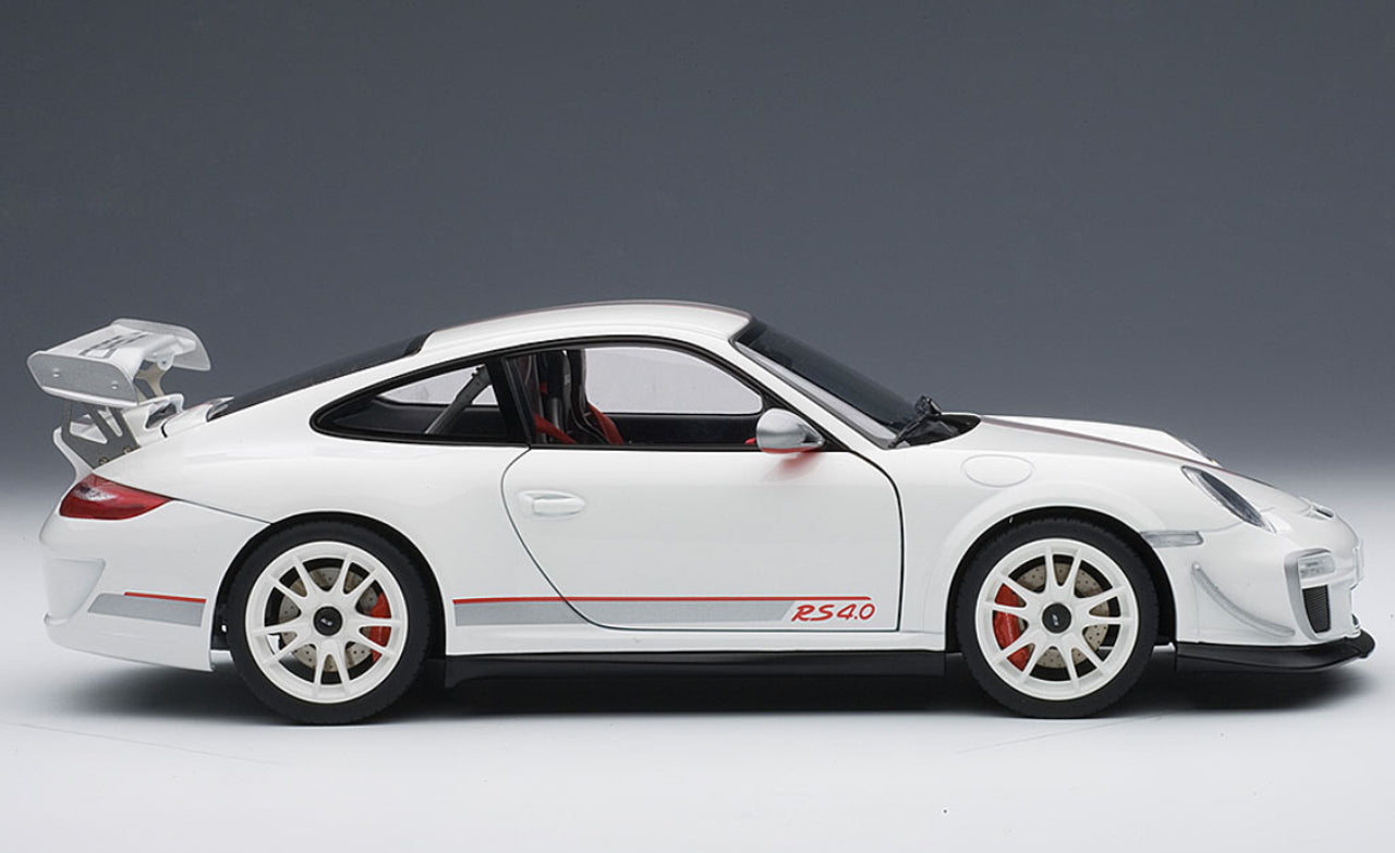 AUTOART 1:18  PORSCHE 911 997 GT3 RS 4.0 WHITE