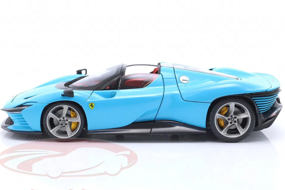 Bburago Signature 1:18 Ferrari Daytona SP3 Closed Top 2022 blue