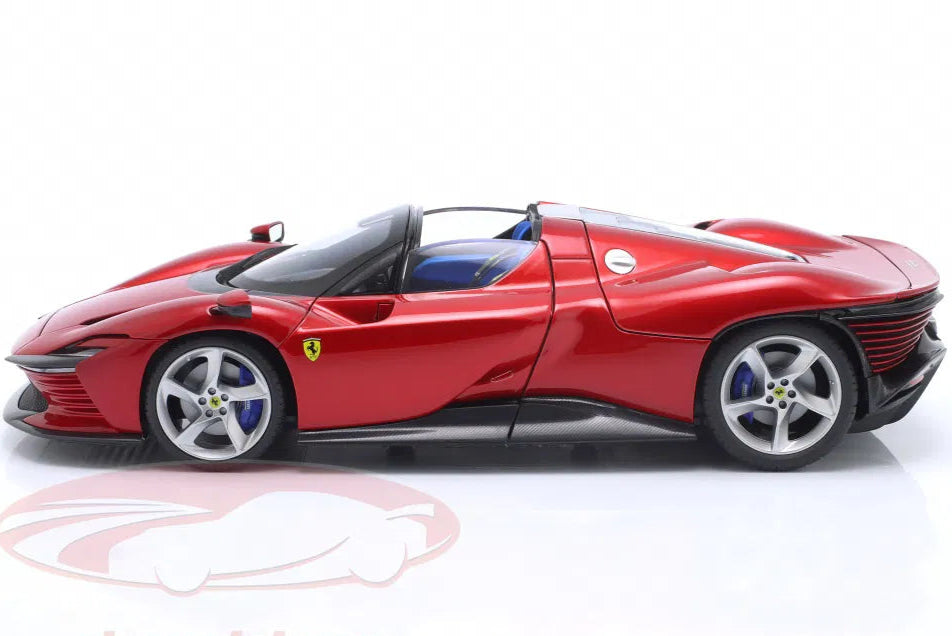 Bburago Signature 1:18 Ferrari Daytona SP3 Open Top 2022 magna red metallic