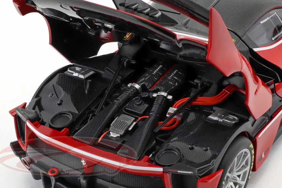 Bburago Signature 1:18 Ferrari FXX-K Evoluzione #54 red