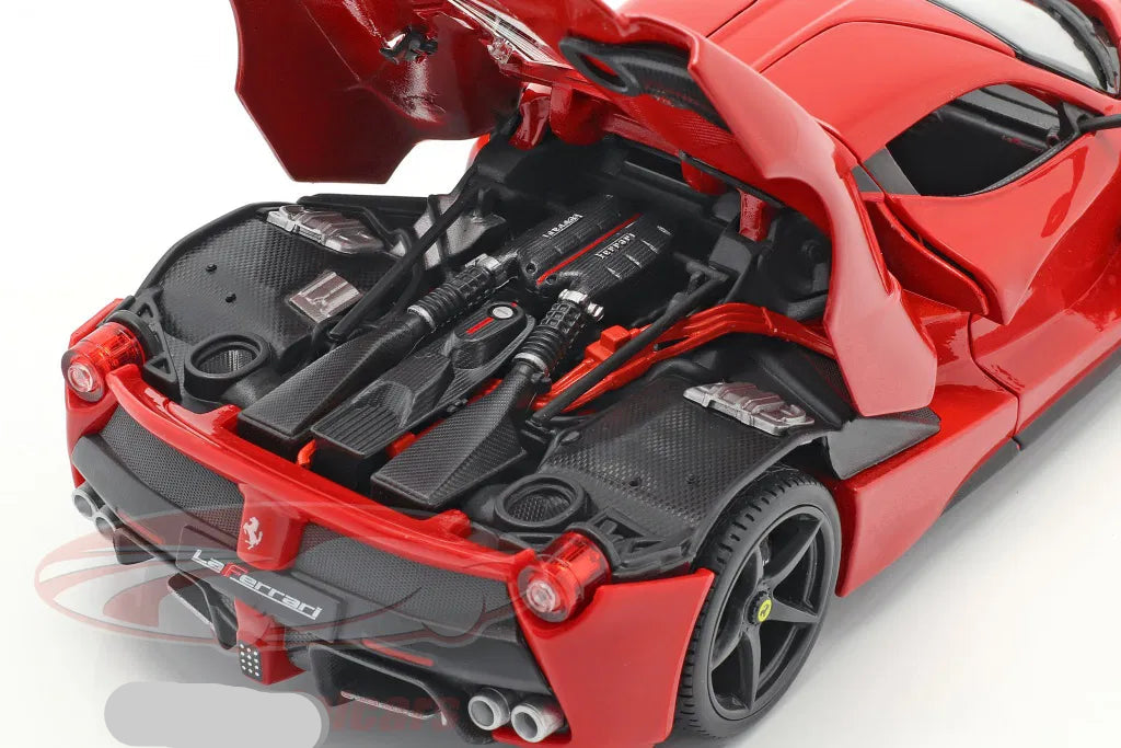 Bburago 1:18 Ferrari LaFerrari red