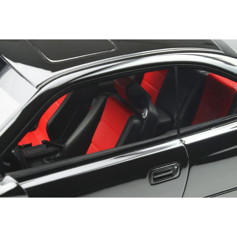 Ottomobile 1:18 BMW 850 CSI 1990