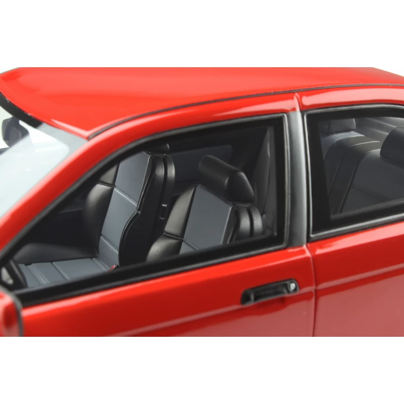 Ottomobile 1:18 BMW E36 Compact 323 ti Hellrot 1998