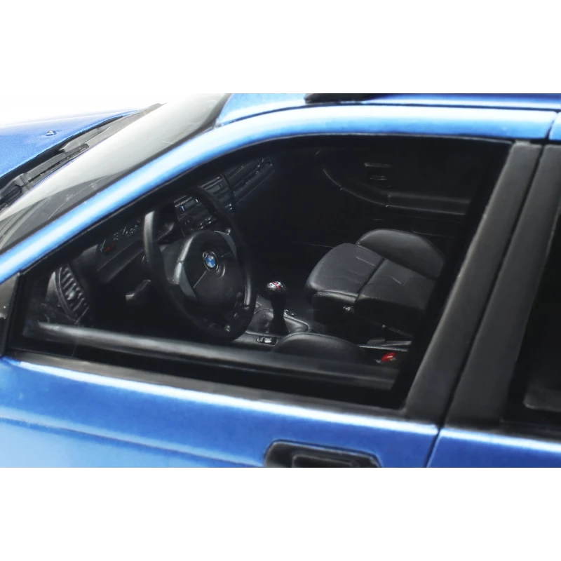 Ottomobile 1:18 BMW E36 Touring 328I M Pack Estoril Blue 1997