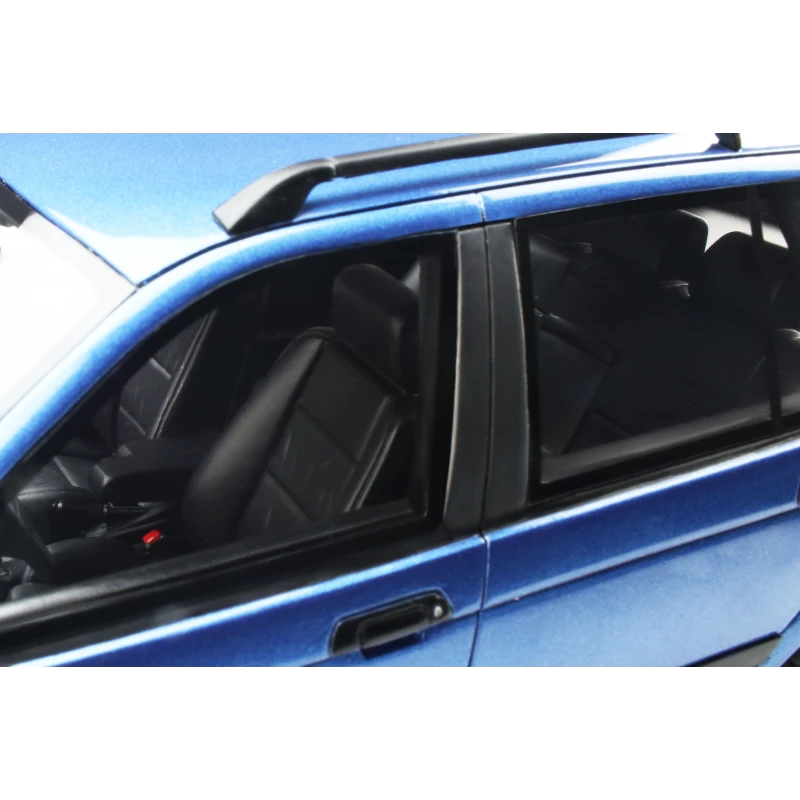 Ottomobile 1:18 BMW E36 Touring 328I M Pack Estoril Blue 1997