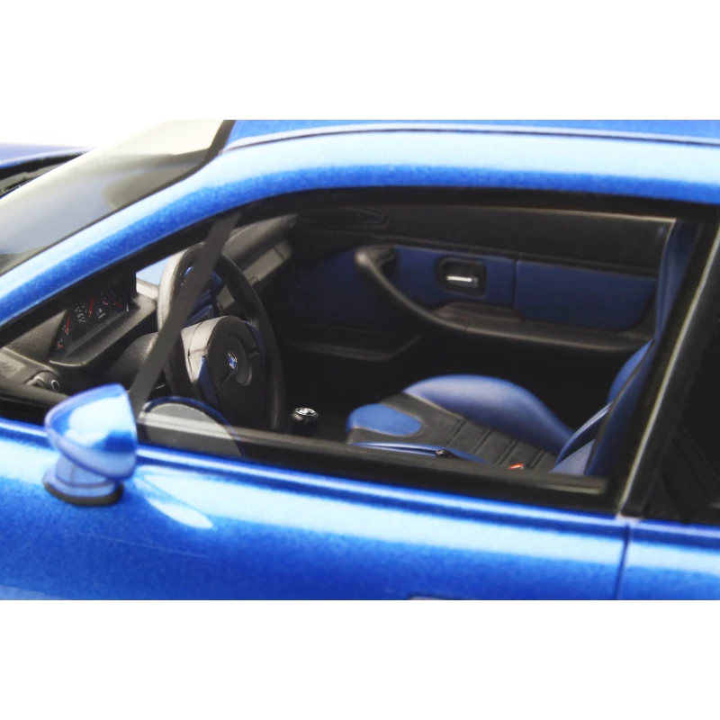 Ottomobile 1:18 BMW Z3 M Coupe 3.2 Estoril Blau 1999