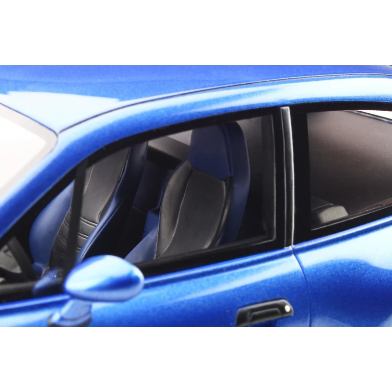 Ottomobile 1:18 BMW Z3 M Coupe 3.2 Estoril Blau 1999