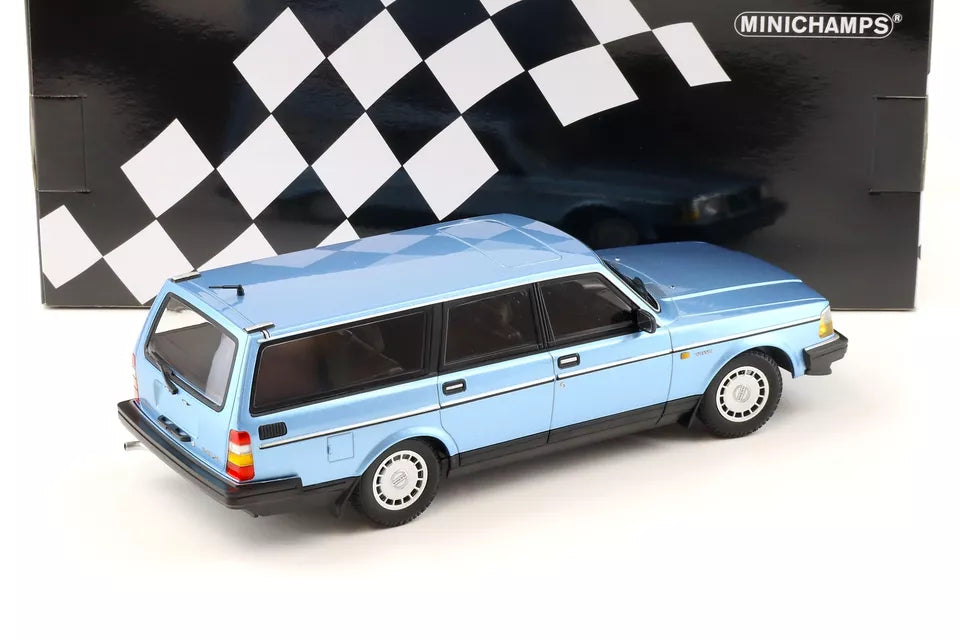 Minichamps 1:18 Volvo 240 GL Breaking Estate Metallic Blue