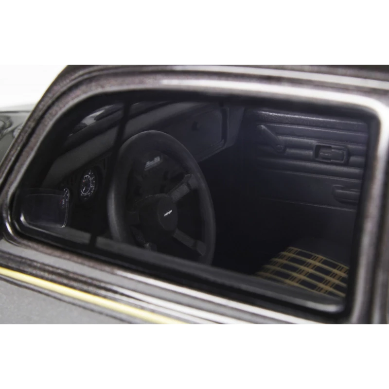 Ottomobile 1:18 Volkswagen Beetle Oettinger Schwarz Metallic 1984