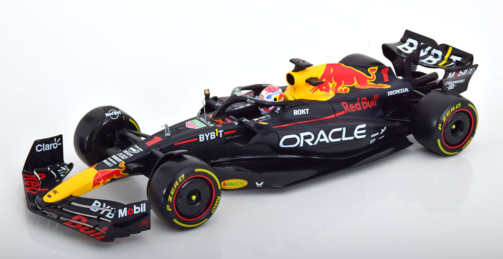Bburago 1:18 Red Bull RB19 World Champion 2023 Verstappen with driver figure