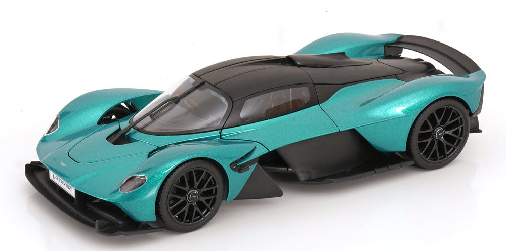 Maisto 1:18 Aston Martin Valkyrie 2022 greenmetallic flatblack