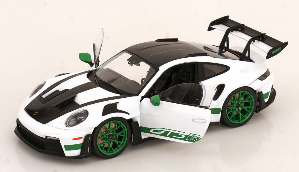 Solido 1:18 Porsche 911 (992) GT3 RS 2024 white green