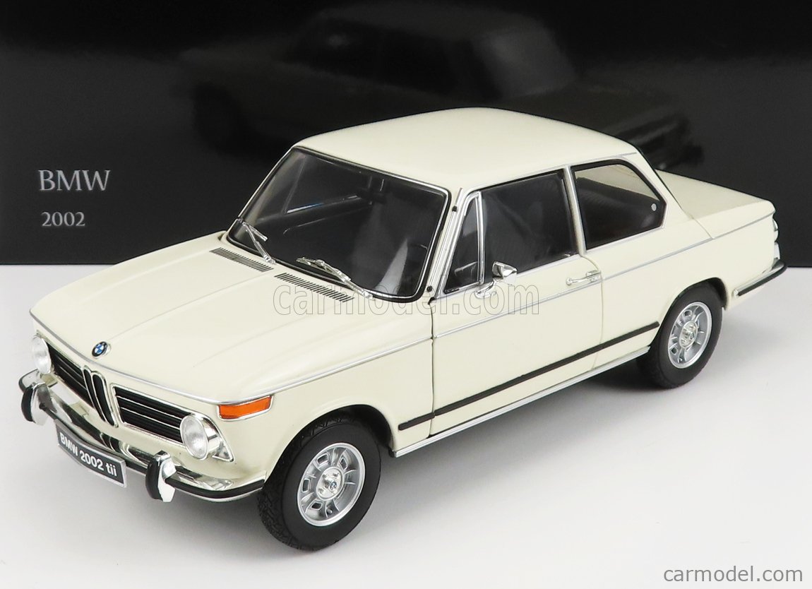 Kyosho 1:18 BMW 2002 tii 1972 White