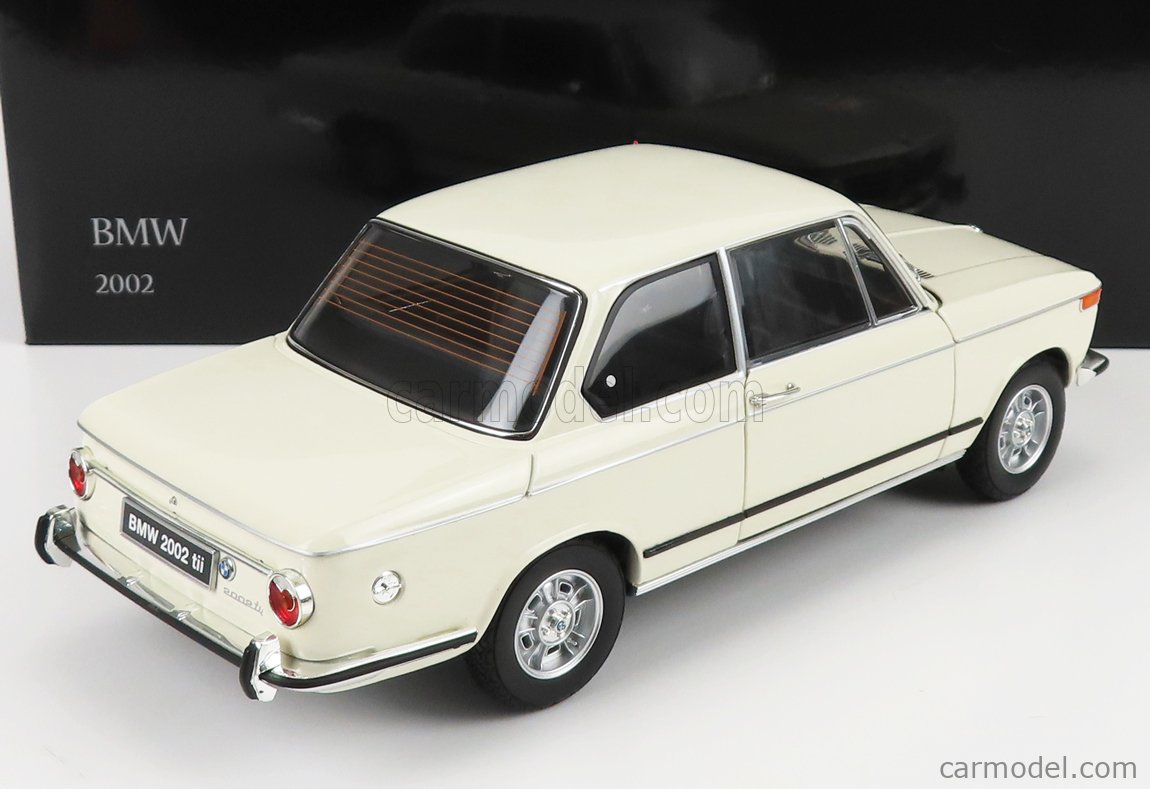 Kyosho 1:18 BMW 2002 tii 1972 White