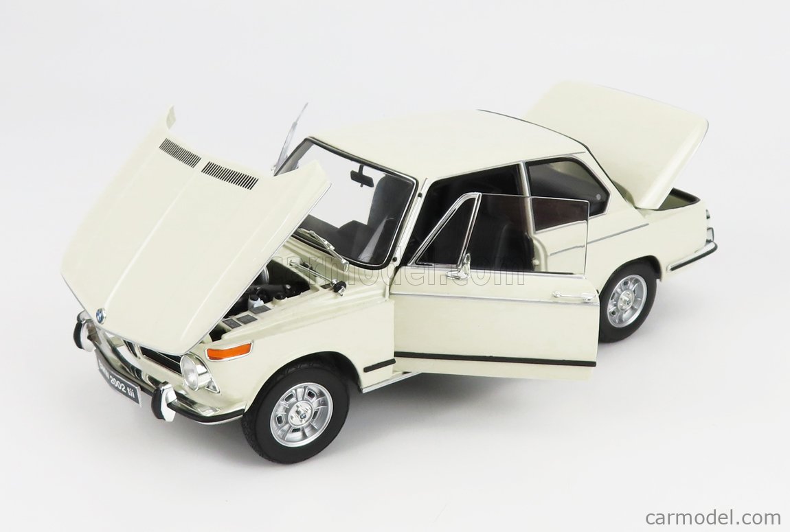 Kyosho 1:18 BMW 2002 tii 1972 White