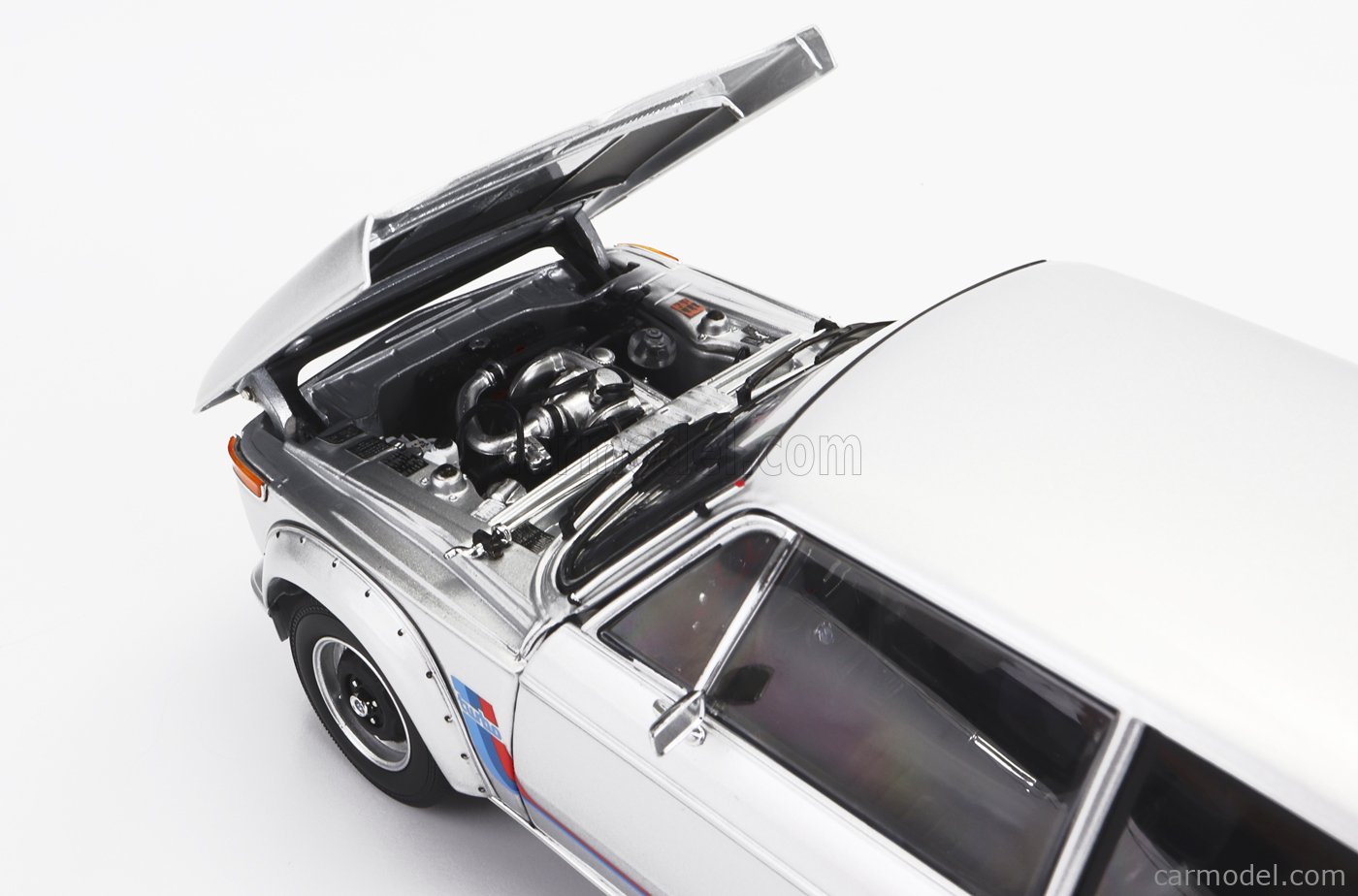 KYOSHO 1:18 - BMW - 2002 TURBO 1974