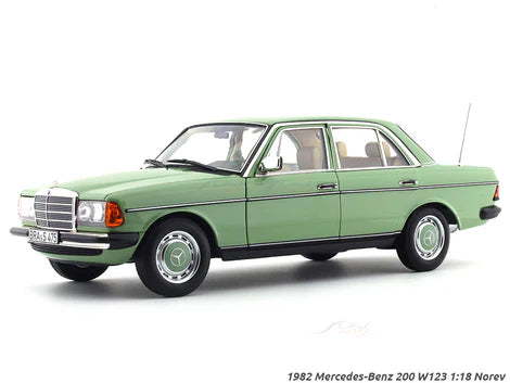 Norev 1:18 Mercedes Benz 200 W123 1982 Green
