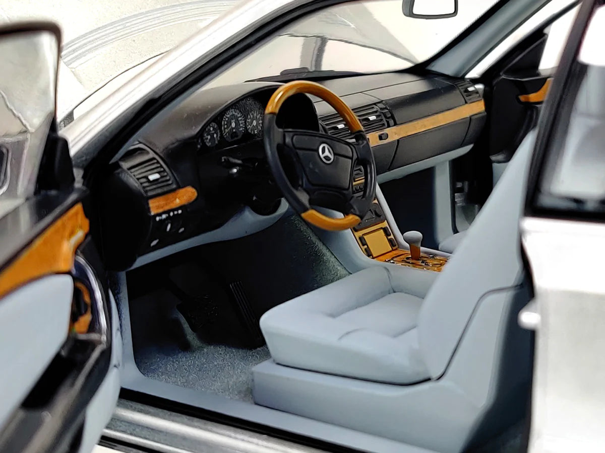 Norev 1:18 1997 Mercedes-Benz CL600 Coupe C140
