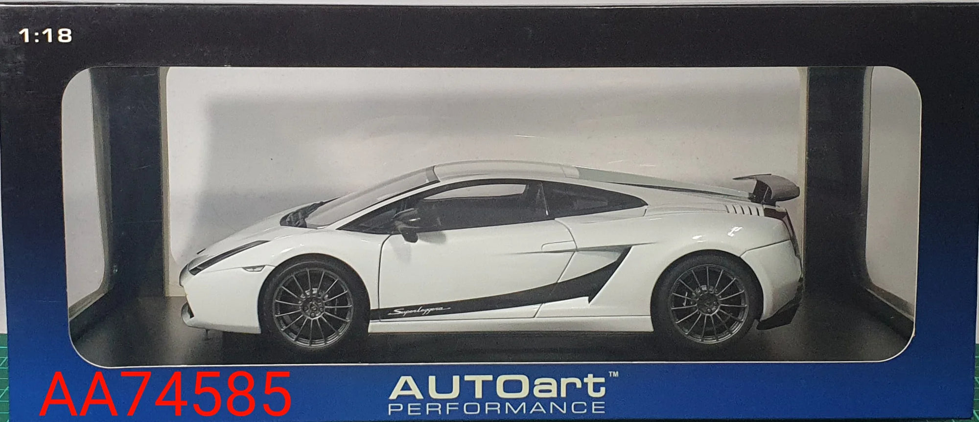 Autoart 1:18 Lamborghini Gallardo Superleggera White