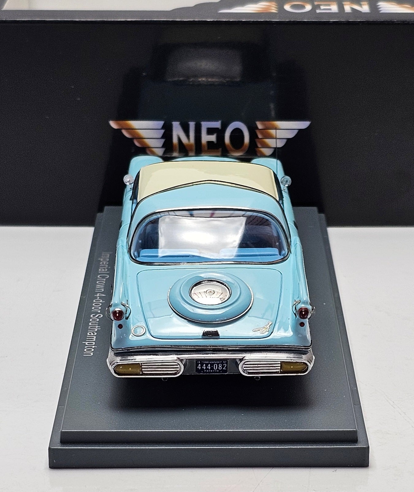 NEO 1:43 SCALE MODELS - IMPERIAL - CROWN SOUTHAMPTON 4-DOOR 1957