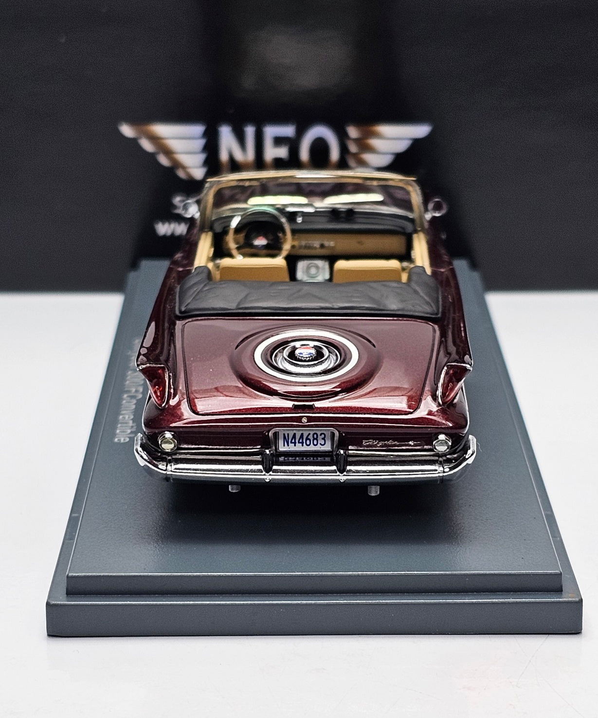 NEO 1:43 Scale Resin Model Chrysler 300 F Convertible 1960