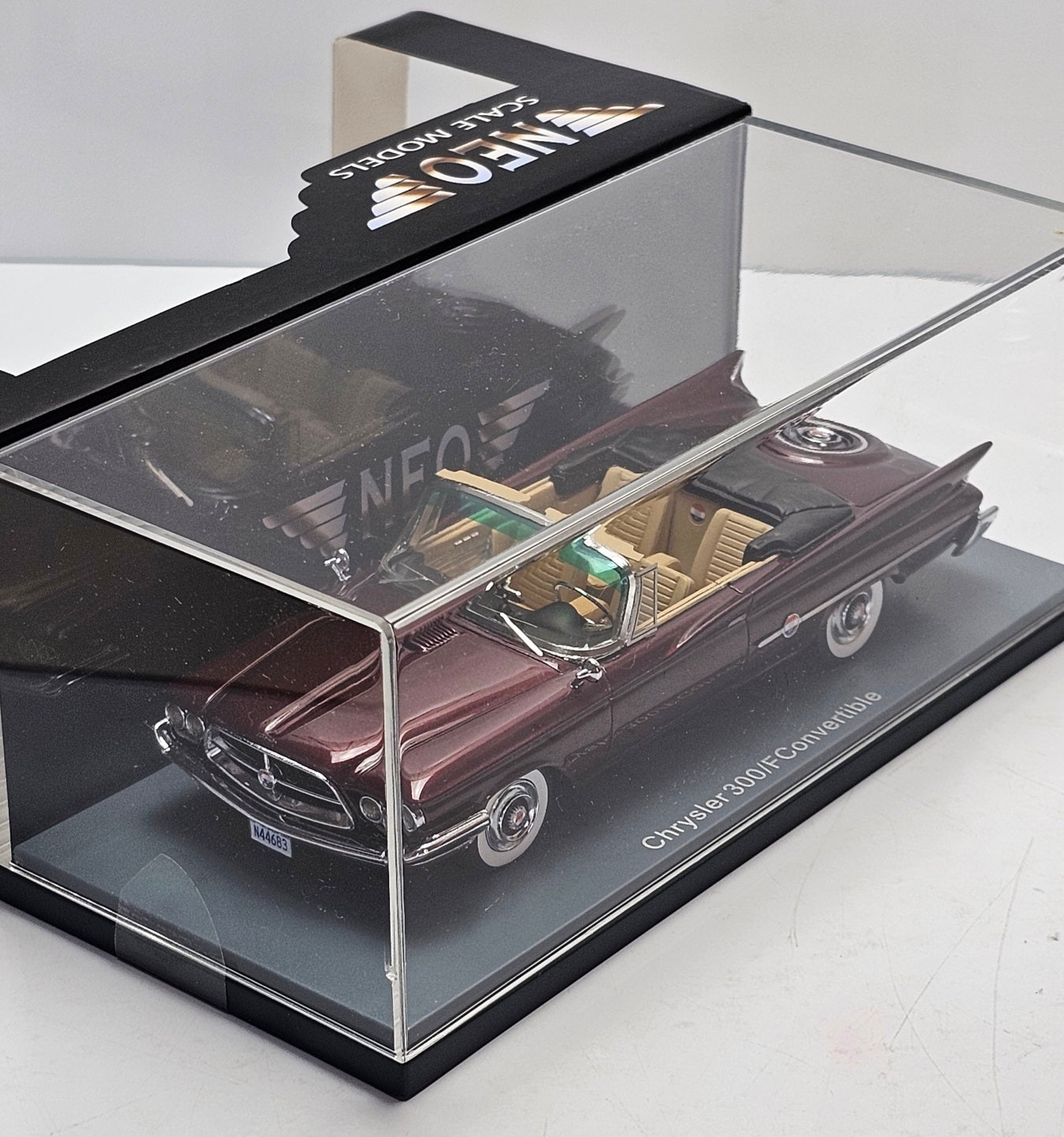 NEO 1:43 Scale Resin Model Chrysler 300 F Convertible 1960