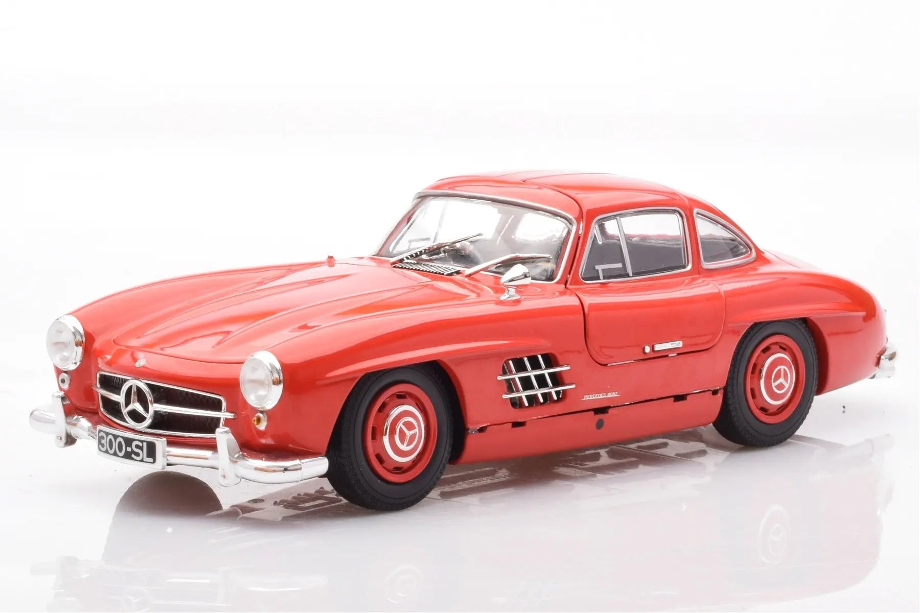 Minichamps 1:18 Mercedes 300 SL W198 Gullwing 1955 red