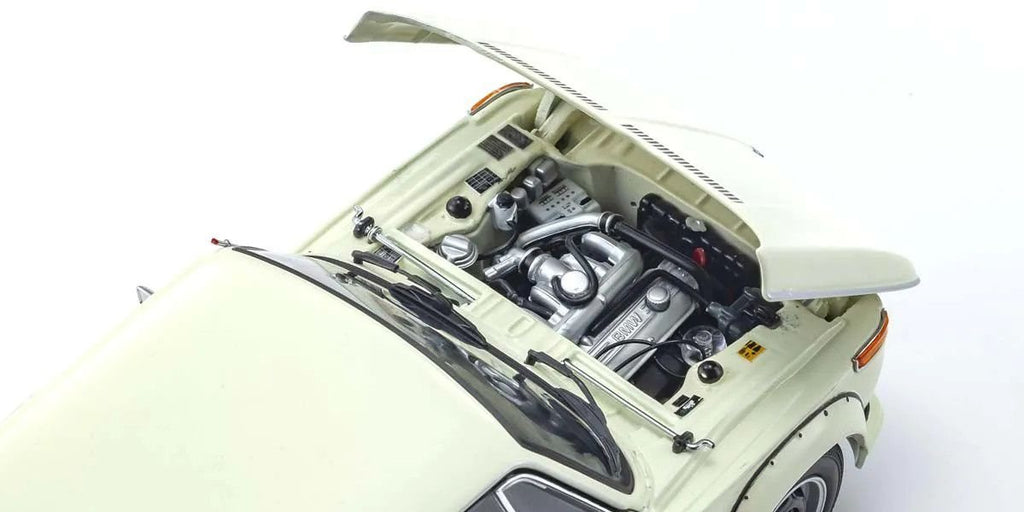 Kyosho 1:18 BMW 2002 turbo 1974 white