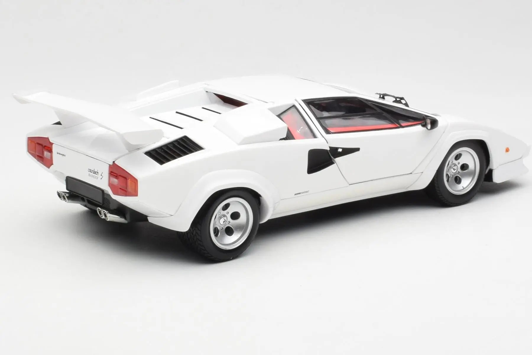 Kyosho 1:18 Lamborghini Countach LP500S White