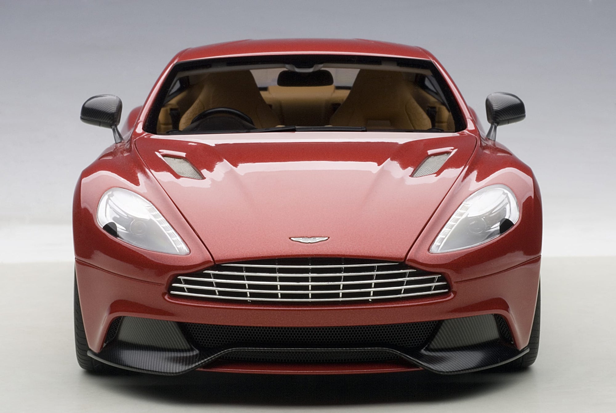Autoart 1:18 Aston Martin Vanquish 2015