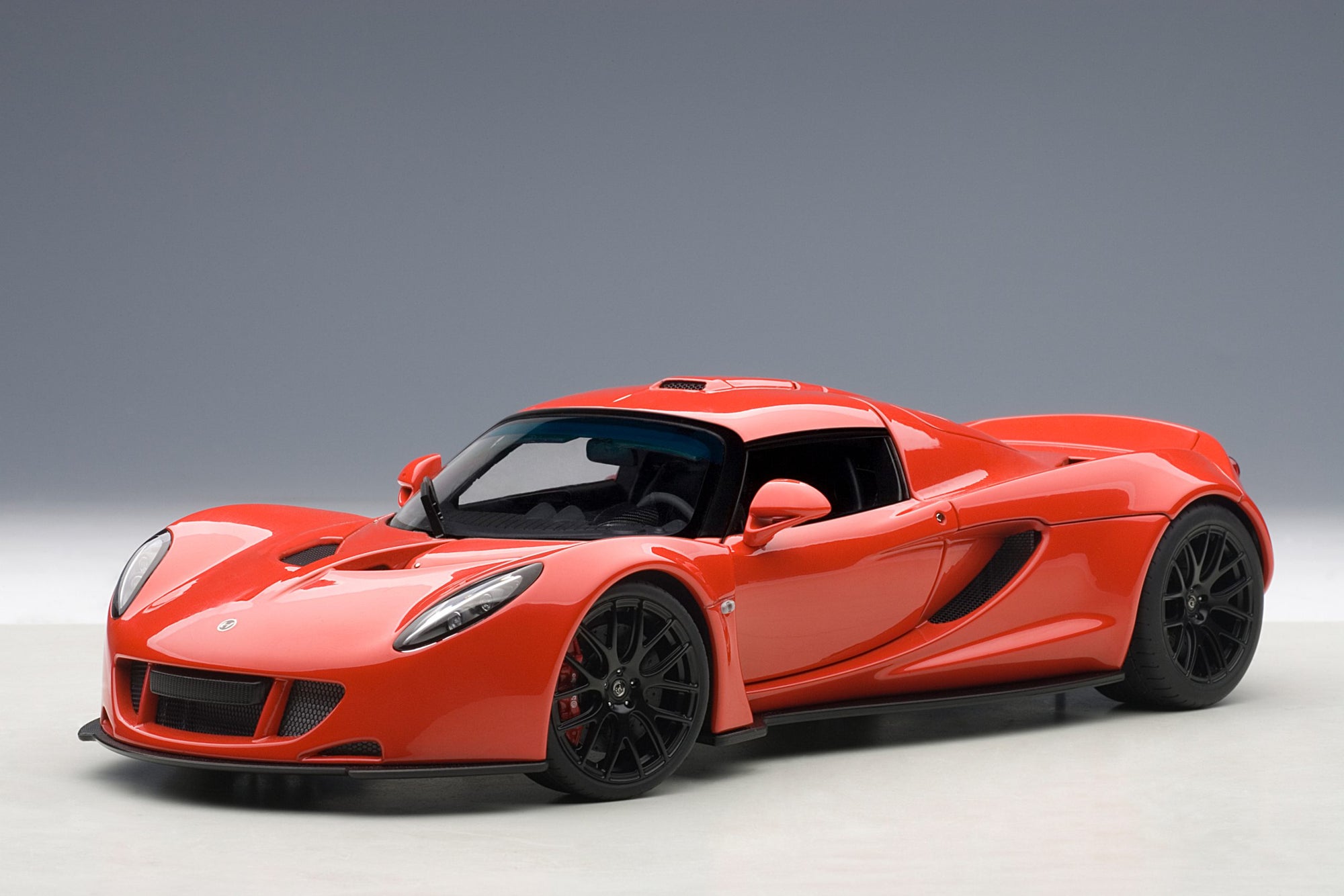 Autoart 1:18 Hennessey Venom GT Spyder (Red)