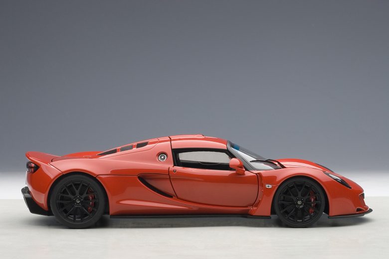 Autoart 1:18 Hennessey Venom GT Spyder (Red) – MiniAuto Diecast Models