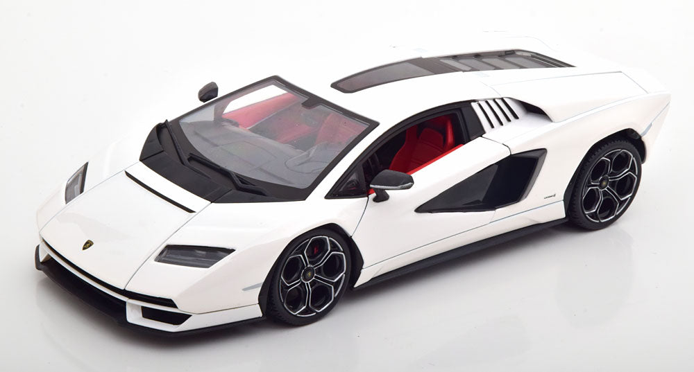 Maisto 1:18 Lamborghini Countach LPI 800-4 2022 white