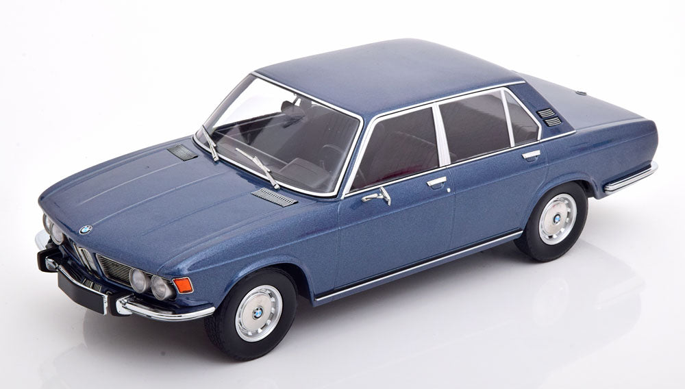 Minichamps 1:18 BMW 2500 E3 1968 darkblue-metallic Limited Edition 504 pcs